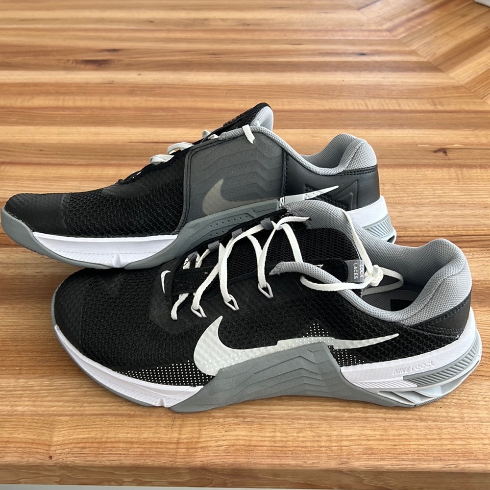 BRAND NEW Men’s Nike Metcon shoe
